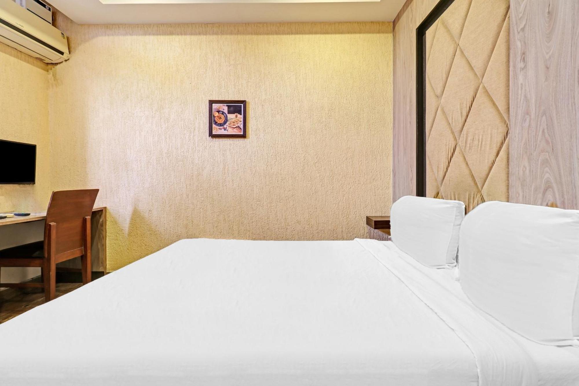 Hotel O Anbu Residency Tiruchirappalli Eksteriør billede