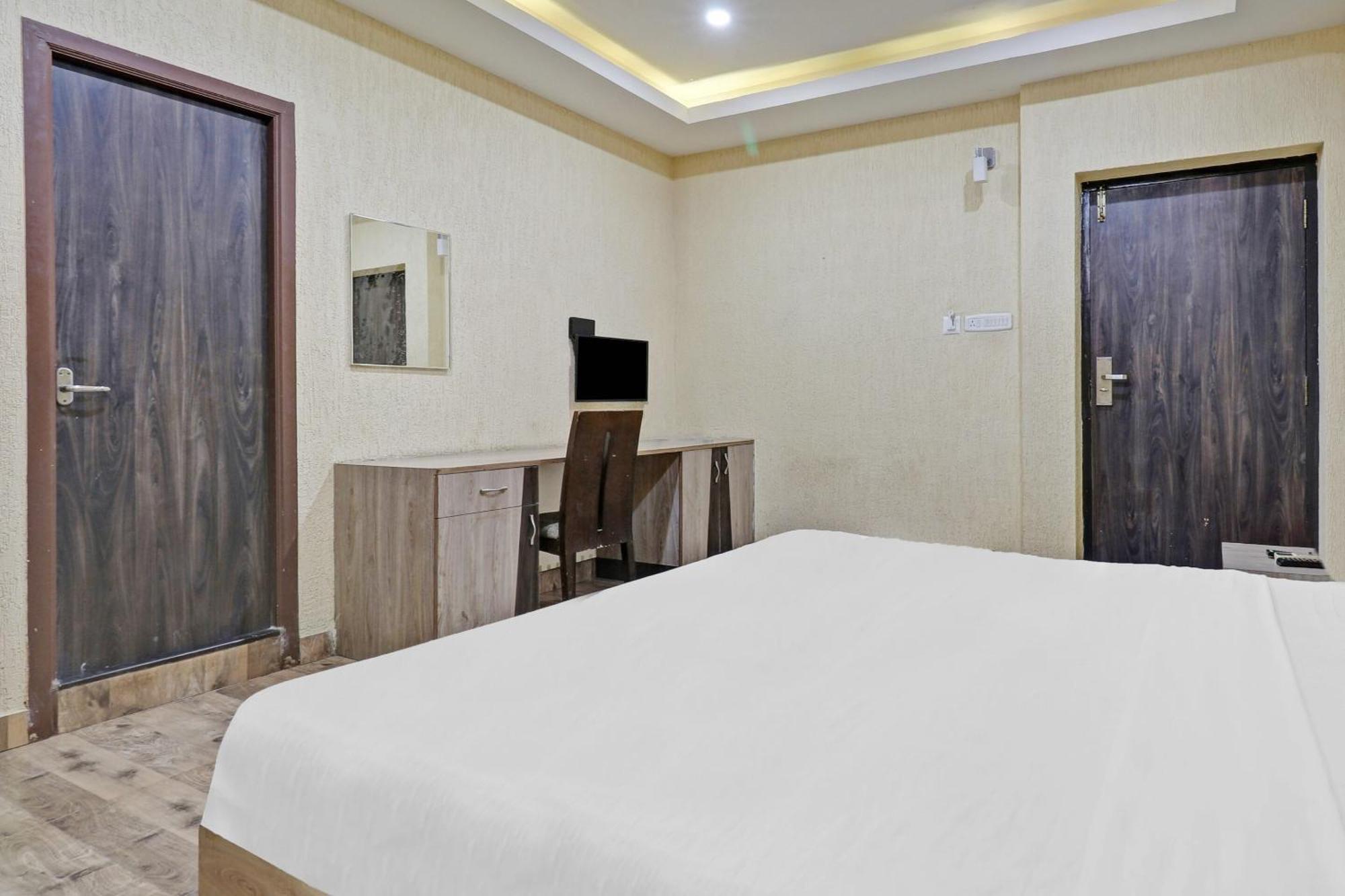 Hotel O Anbu Residency Tiruchirappalli Eksteriør billede