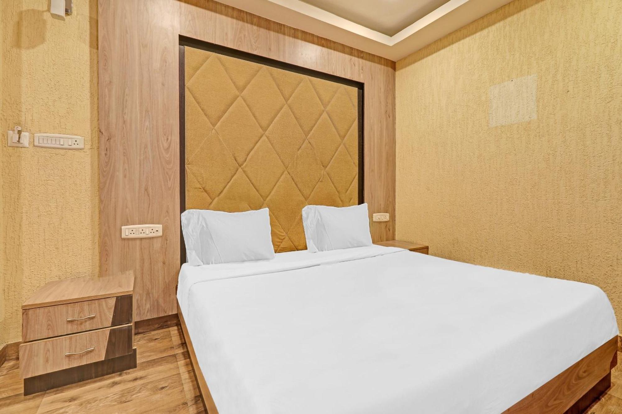 Hotel O Anbu Residency Tiruchirappalli Eksteriør billede